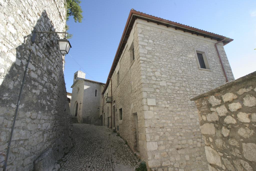 Locanda Il Falco Nero Fumone Εξωτερικό φωτογραφία