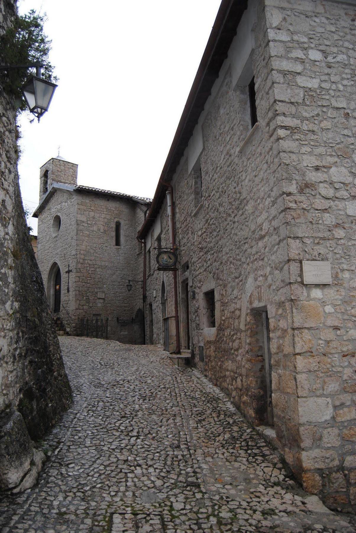 Locanda Il Falco Nero Fumone Εξωτερικό φωτογραφία
